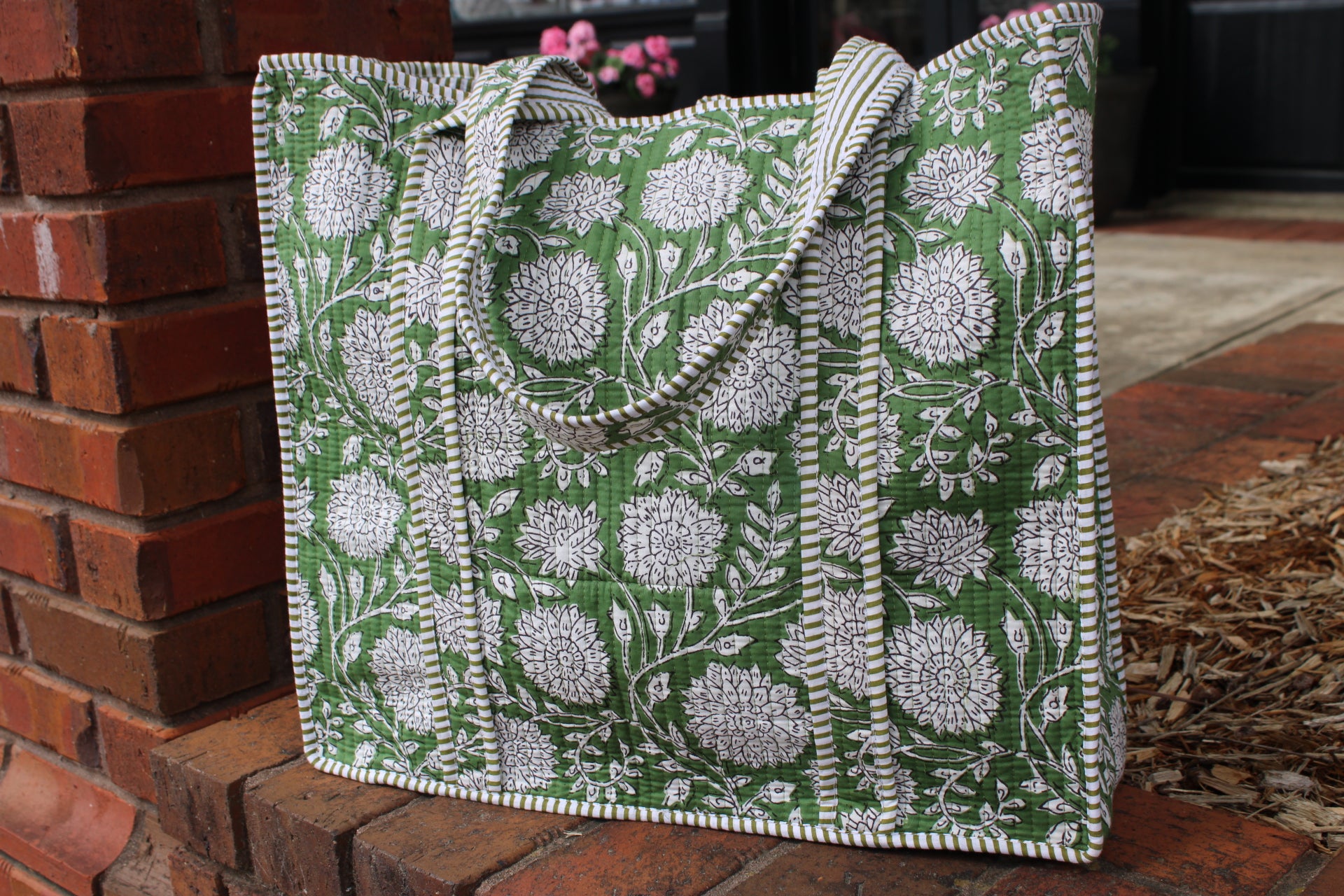 Quilted Tote In Green Gardens