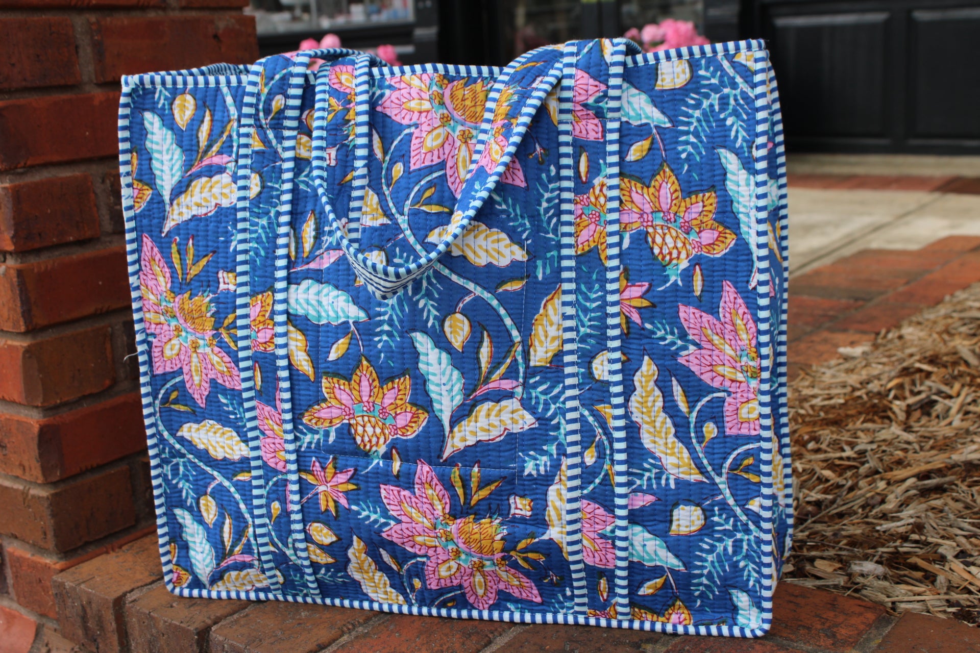 Quilted Tote In Palm Beach Proper