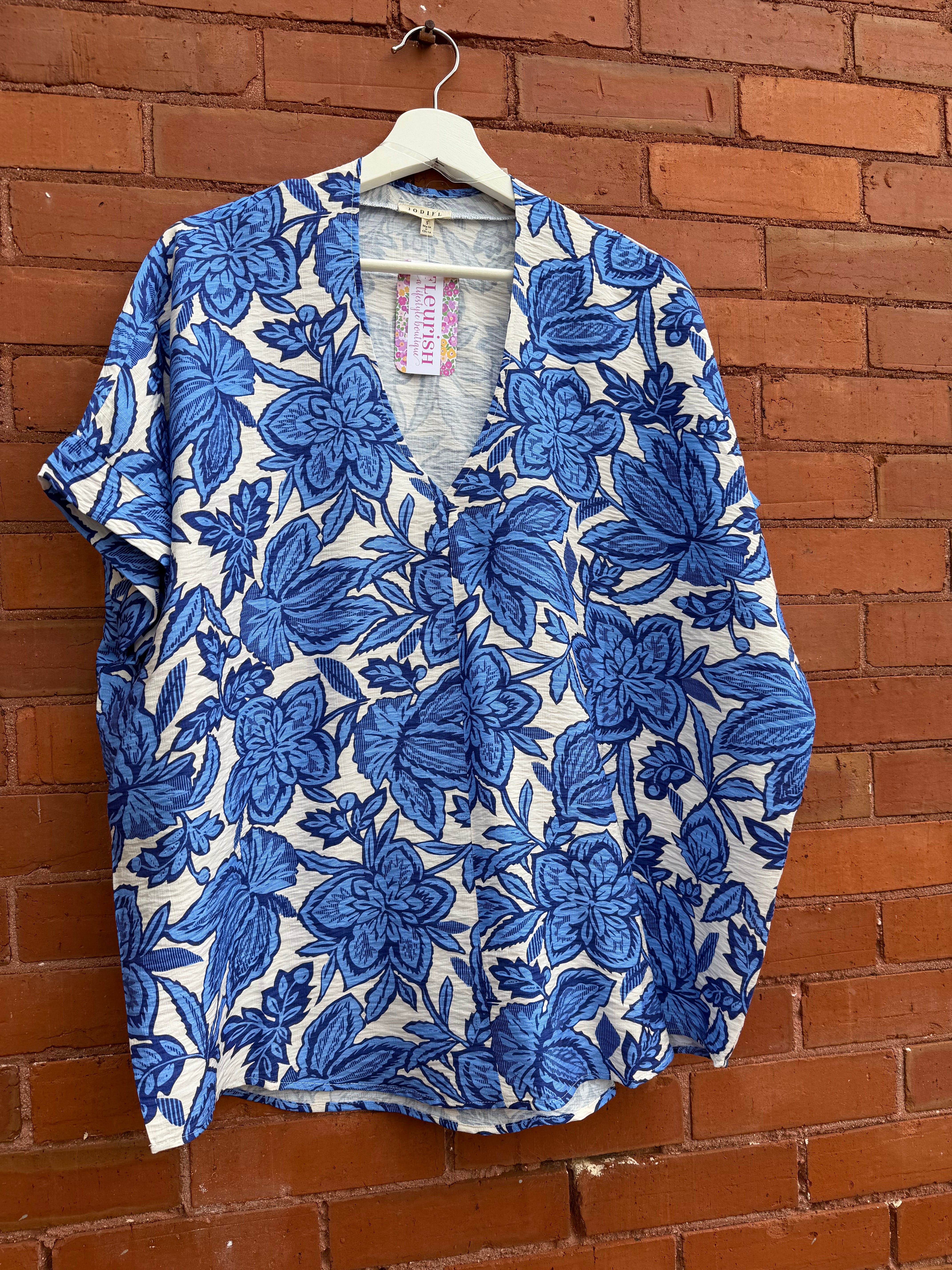 Garden Club Top In Blue