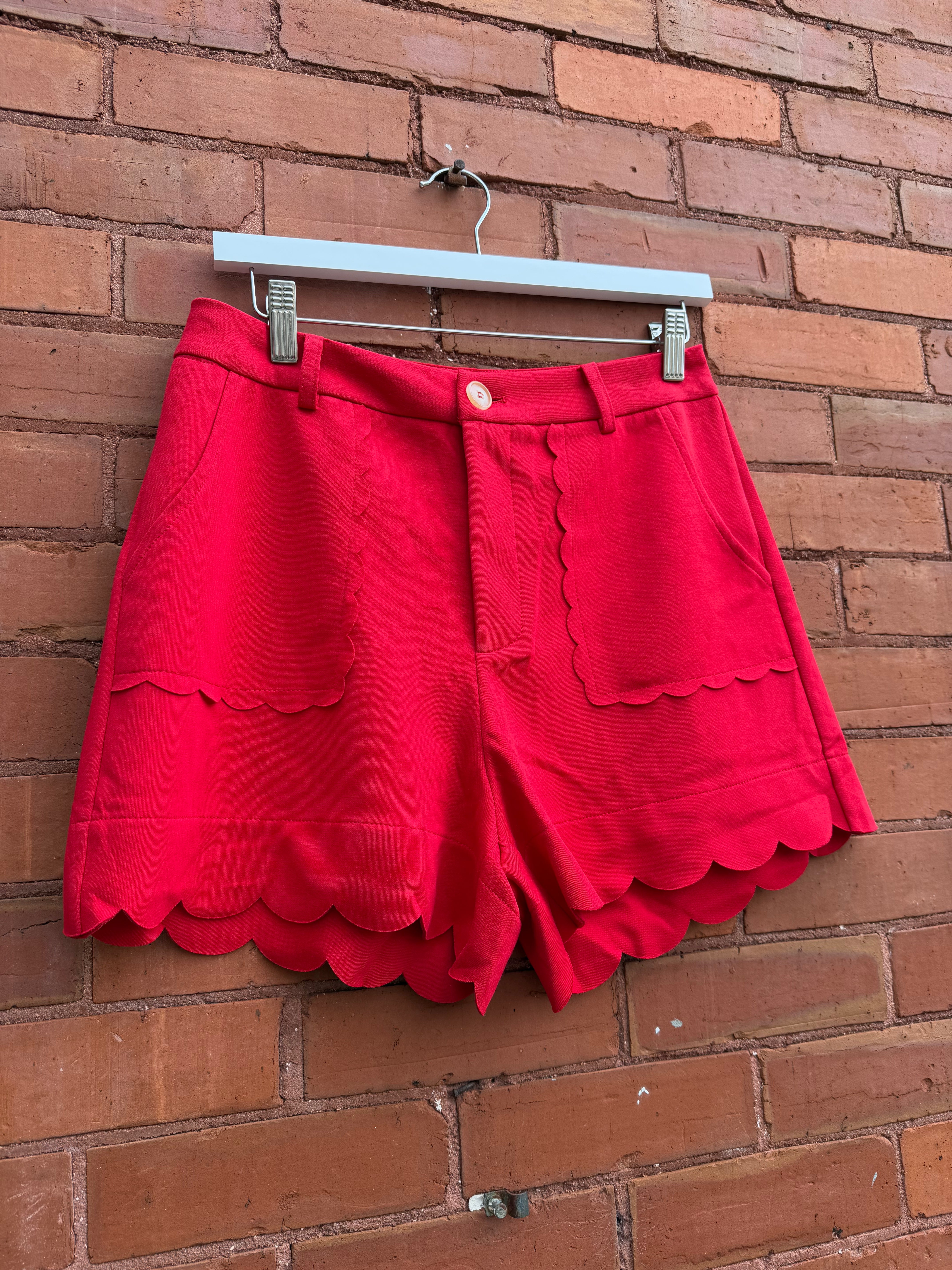 East Coast Scalloped Shorts In Red