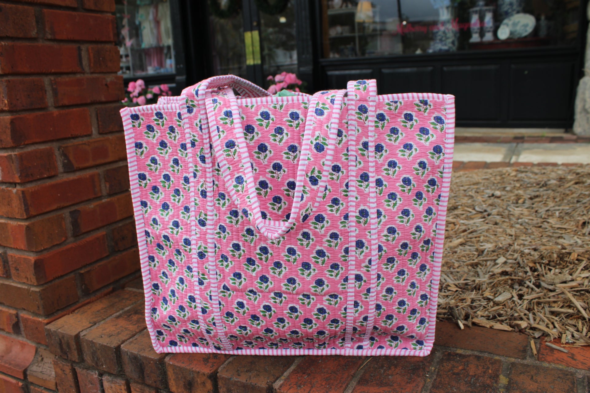 Quilted Tote In Cottage Charm