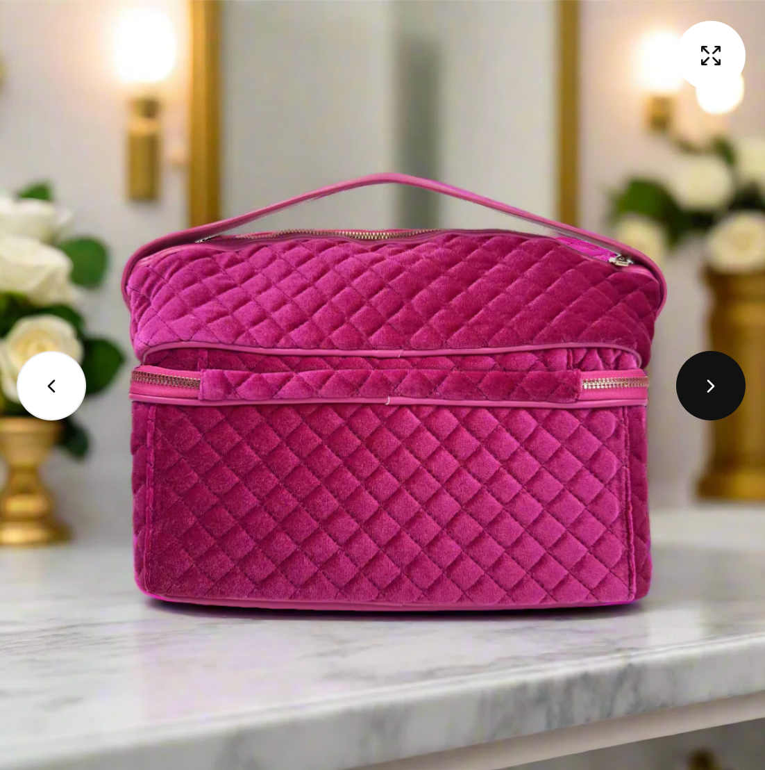 Stylist Travel Bag In Fuchsia Velvet