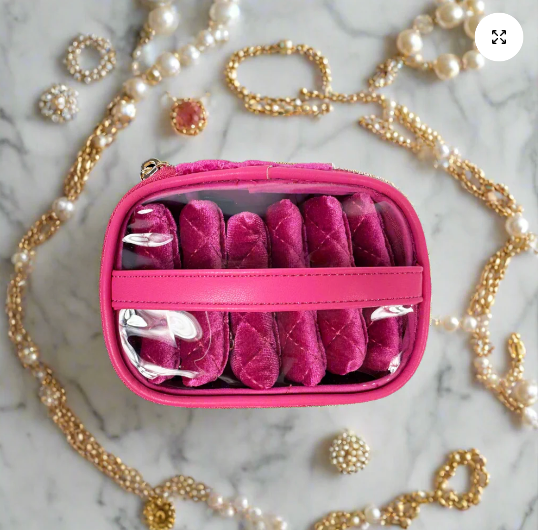 Getaway Jewelry Bag In Fuchsia Velvet