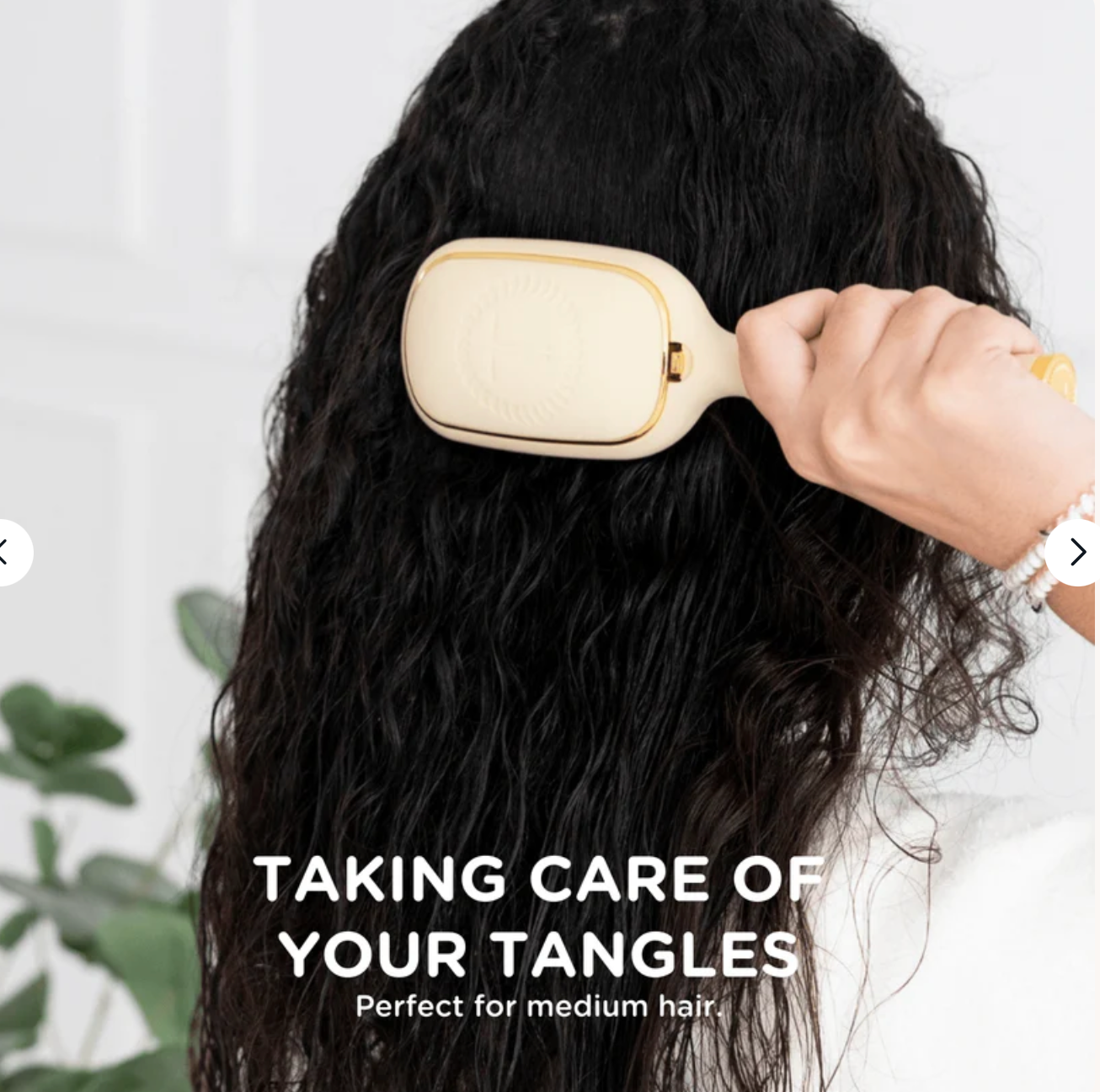 Detangler Hair Brush For Medium Hair In Tan