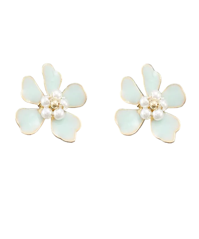 Fresh Pick Earrings In Mint