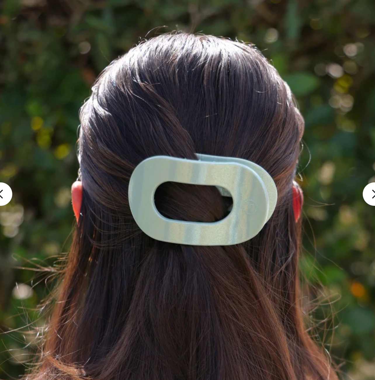 Dew Drop Medium Flat Round Clip