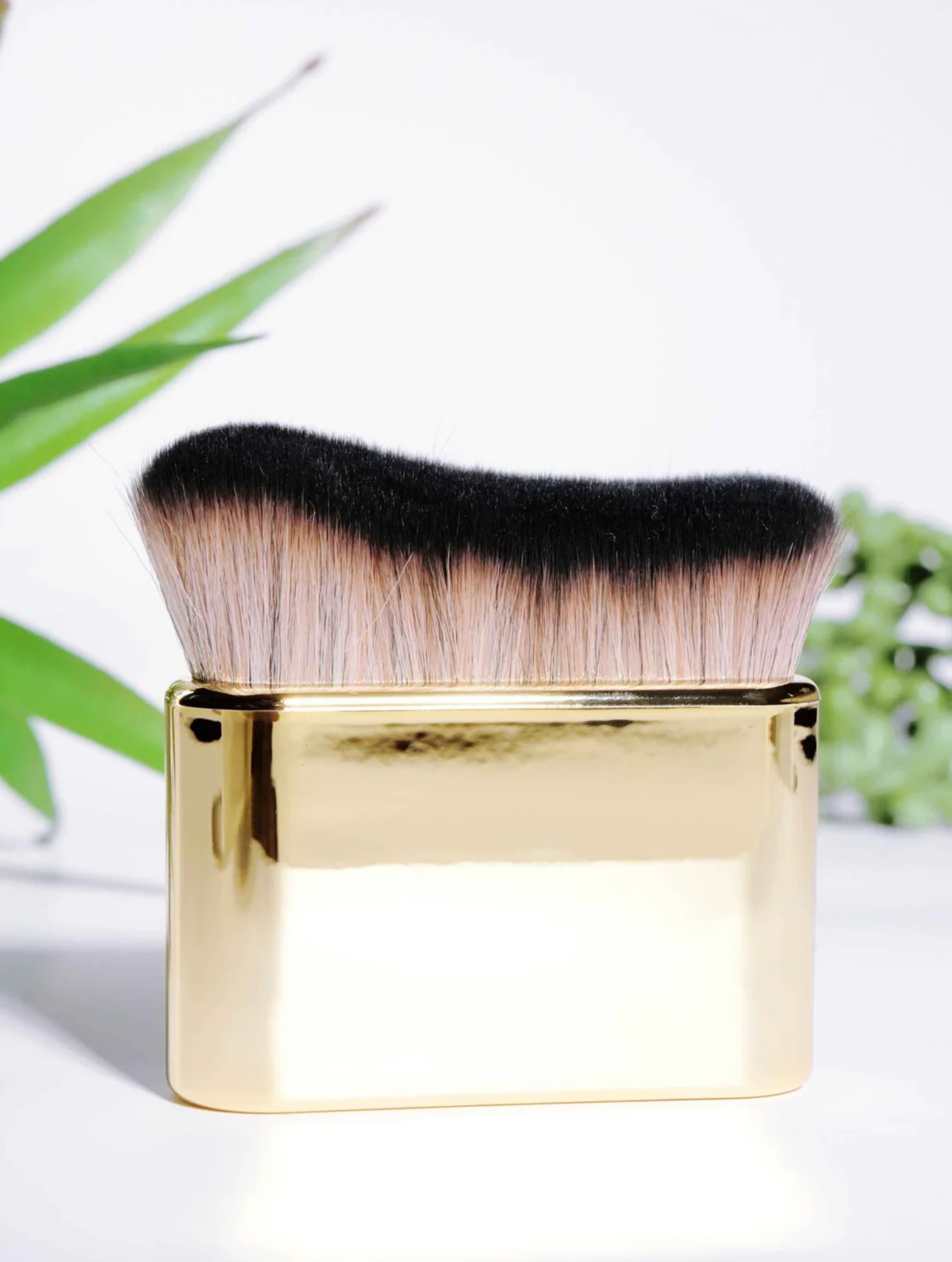 Thomas Blonde Gold Kabuki Brush
