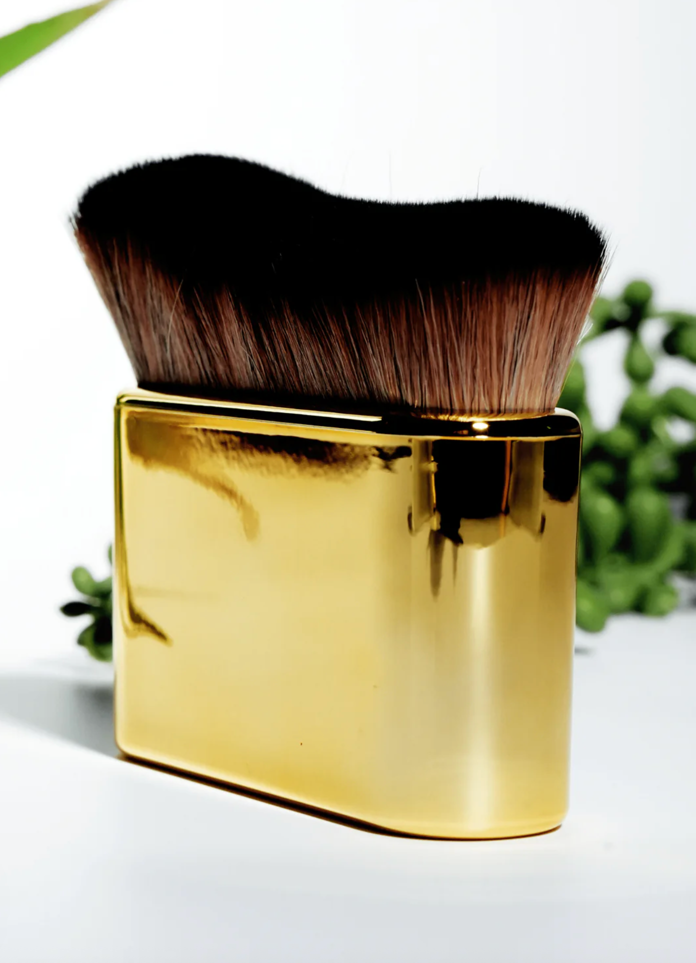 Thomas Blonde Gold Kabuki Brush