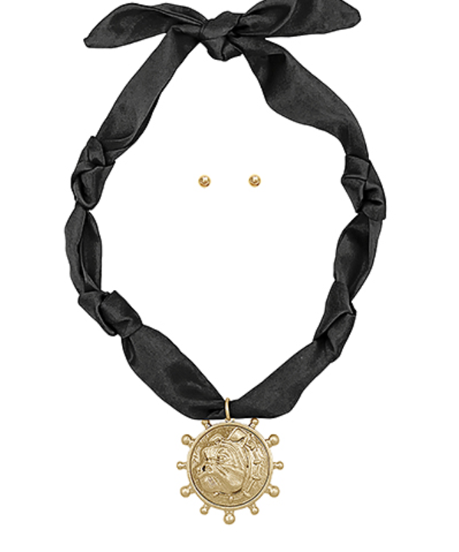 Saturdays In Sanford Scarf Necklace In Black